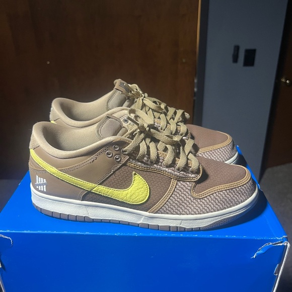 Nike Dunk Low Undefeated - Picture 1 of 4